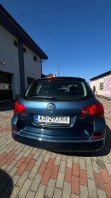 Opel Astra J 2015 - 4