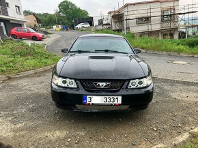 Ford Mustang 3.8i SLEVA 800€ do 1.12. - 4