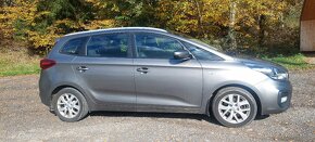 Kia Carens 7 miestna - 4