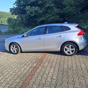 Predám Volvo V40 90kw, Rok výroby 2017, Automat, benzín - 4