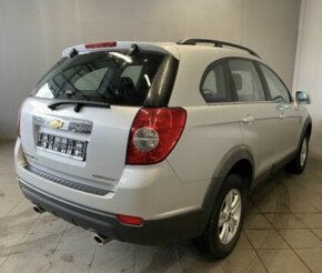 Chevrolet Captiva 2.0 7-miestne - 4