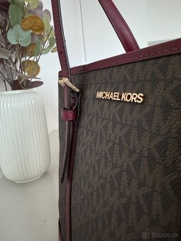 Michael Kors Jet Set kabelka - 4