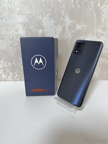 Motorola Moto e13 - 4