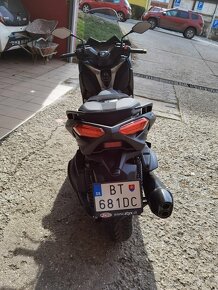 YAMAHA XMAX TECHMAX 400 - 4