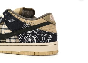 Nike SB Dunk Low Travis Scott - 4