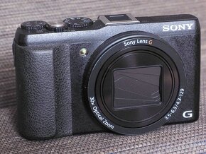 Sony DSC-HX60 . - 4