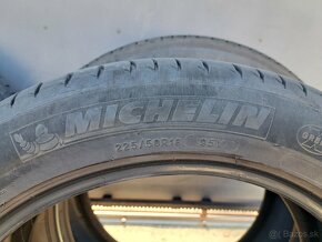 Predám 225/50 R18 - 4