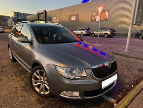 Škoda Superb Combi 2.0 TDI CR 170k Elegance DSG - 4