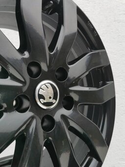 Škoda alu disky R17 CMS 7,5X17 ET35 5X112 - 4