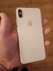 Predám krásny ako nový Iphone XS Max 64 GB - 4