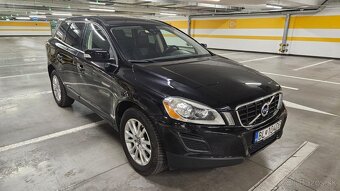 Volvo XC60 D3 AT AWD Momentum - 4