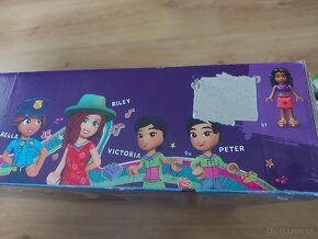 LEGO® Friends 41732 Kvetinárstvo a dizajn štúdio v meste - 4