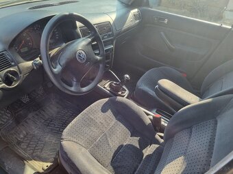 Golf 4 1.6i 74kW - 4