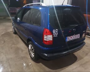 Opel zafira 2,2 tdi 7 miestny - 4