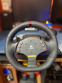 Logitech Momo volant - 4