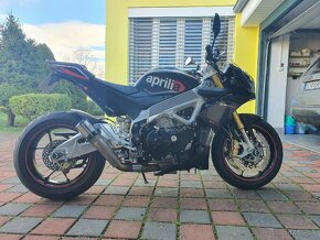 Aprilia Tuono V4 - 4