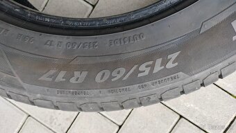 Predám letné pneu.215/60r17 - 4