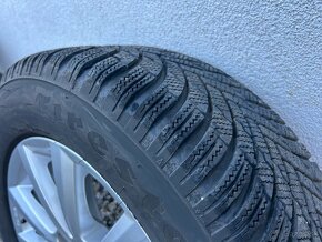 VW Passat B8 215/60 R16 - 4