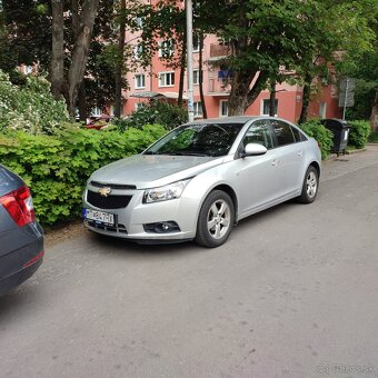 Chevrolet Cruze Sedan 1.6 16V (124 Hp) 2011 - 4