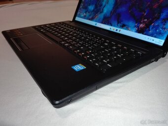 Lenovo. Intel i5. 15,6“ LED. Nový SSD 256 GB+1 TB. RAM 8 GB. - 4