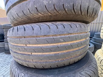 205/60 R16 letné pneu super stav - 4