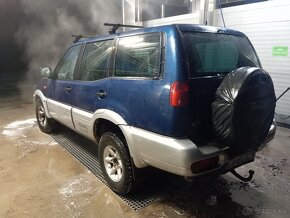 Nissan Terrano 2 4x4 - 4