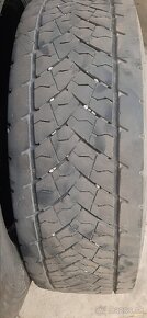 Goodyear 245/70  R19,5 - 4