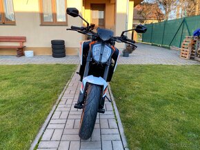 KTM Duke 890R - 4