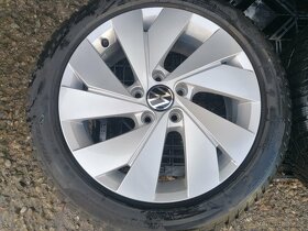 Alu sada =5x112 =orig. VOLKSWAGEN GOLF= s pneu=205/50 R17 - 4