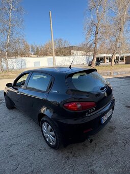 Alfa Romeo 147 1.9JTDm - 4