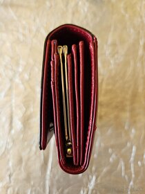 Dámska červeno-čierna kožená peňaženka GREGORIO - 4