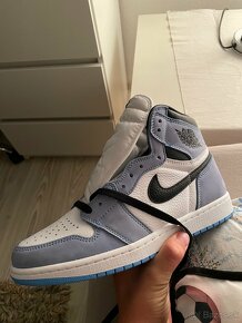 Nike Jordan1 University Blue - 4