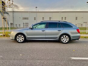 Škoda Superb II combi 2012 - 4