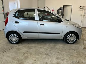 Hyundai i10  1.1i PLNÁ SERVISKA  KLIMA  4x EL.OKNA - 4