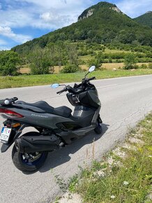 Suzuki Burgman 400 - 4