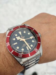 Tudor Black Bay Burgundy - 4