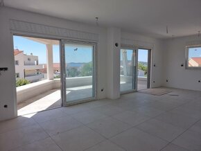 CHORVÁTSKO - Nové apartmány s pivnicou - VODICE - 4