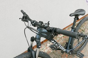 Predám horský bicykel SPECIALIZED Rockhopper 29  M - 4