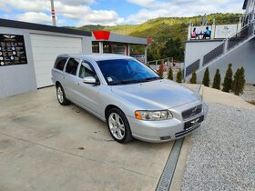 Volvo V70 D5 Momentum A/T AWD 4x4 - 4