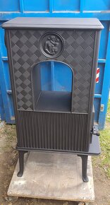 Liatinové kachle Jotul F 606 čierný lak - 4