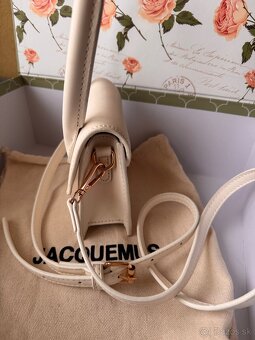 Jacquemus kabelka biela s dustbagom - 4