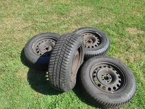 Barum POLARIS 5 215/65R15 96H + disky - 4