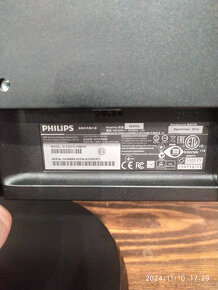 Monitor Philips 223V5L - 4