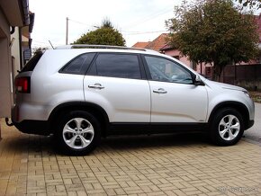 Kia Sorento 2,2 CRDI 4x4 Dream Team - 4