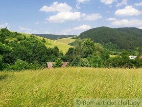 Väčší pozemok na stavbu v tichom horskom prostredí  nad ob - 4