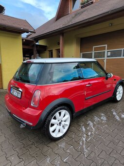 Mini Cooper r50 1.6 85kw, 2005 ,Nové zimní i letní pneu. - 4