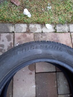 Predám zimné pneumatiky Bridgestone 205 55 r16 - 4