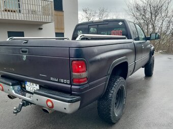 Dodge ram v8 5.2, pick up ,4x4 - 4