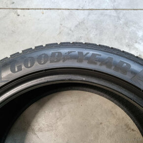 Zimné pneumatiky 245/45 R19 GOODYEAR RSC DOT4516 - 4