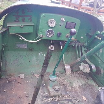 Traktor skoda 30 - 4